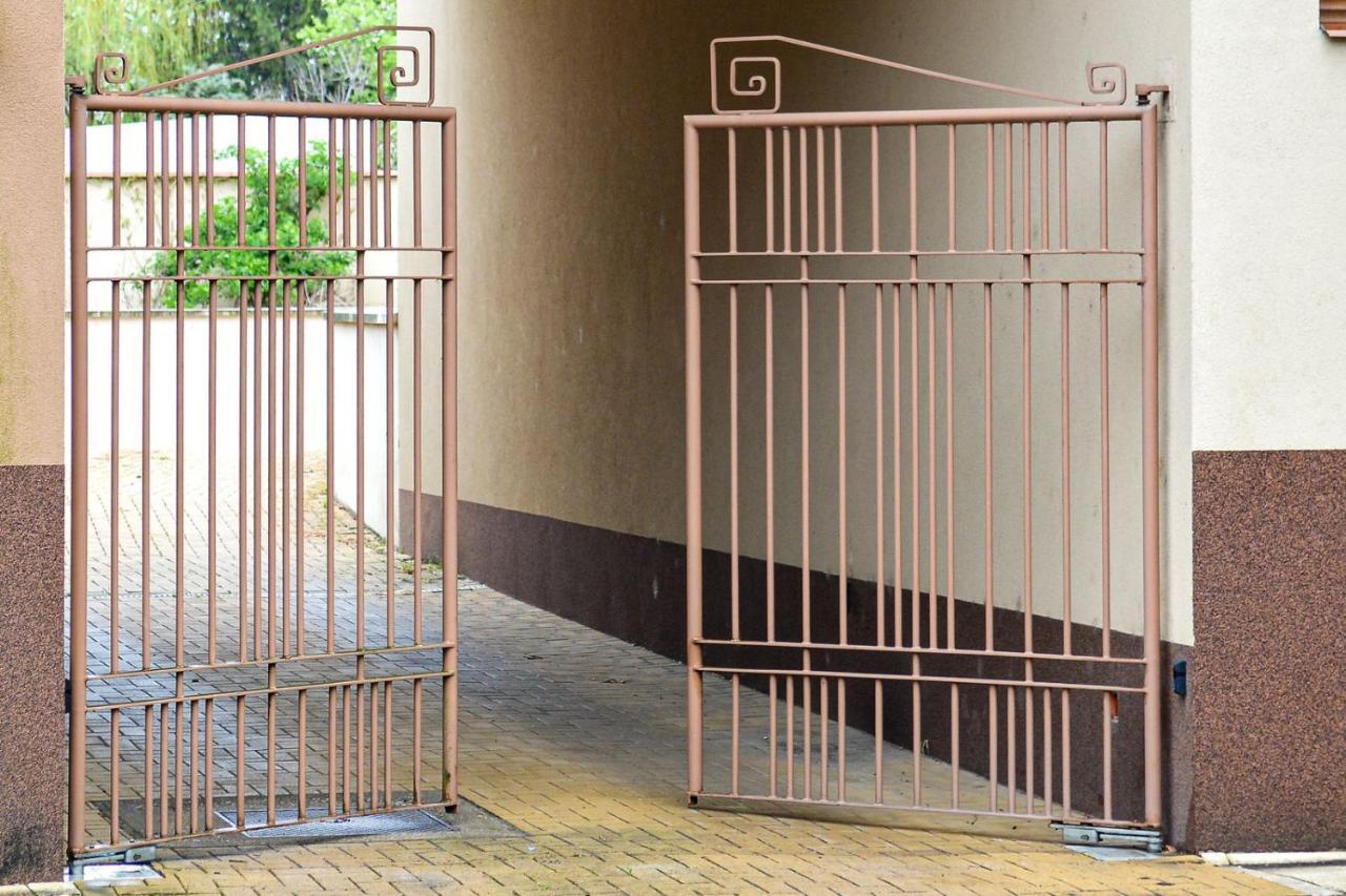 Unicum Apartman Hajdúszoboszló Exterior foto